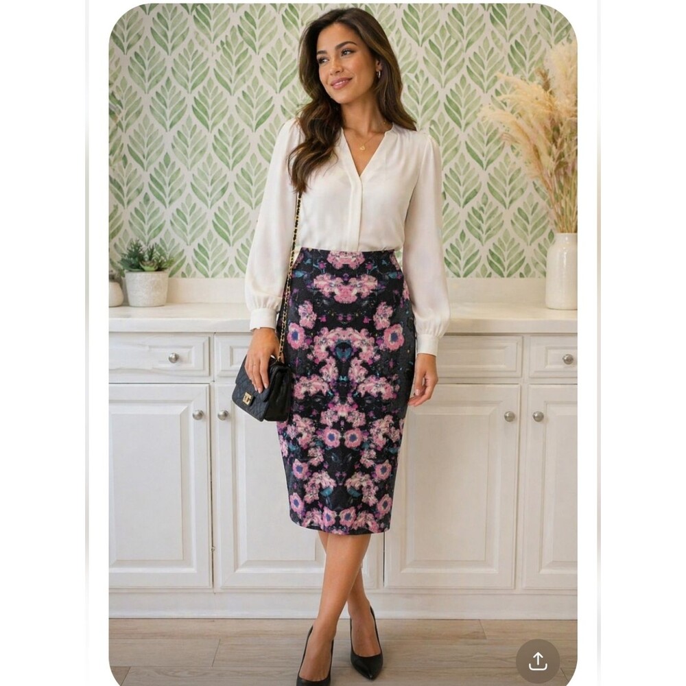 Weston Anthropologie Dark Floral Pattern Pencil Skirt - Pink & Teal Accents Smal